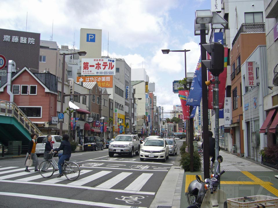 駅前一番町商店街