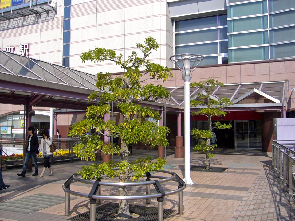 ことでん瓦町駅西口前写真画像