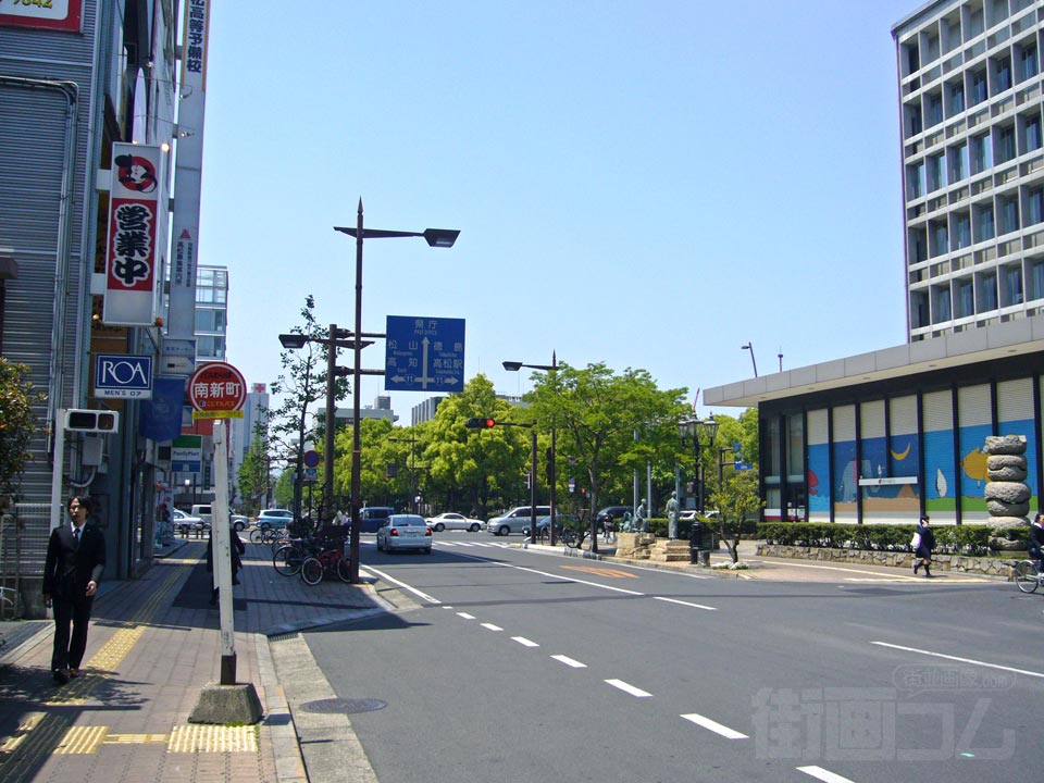 南新町バス停写真画像