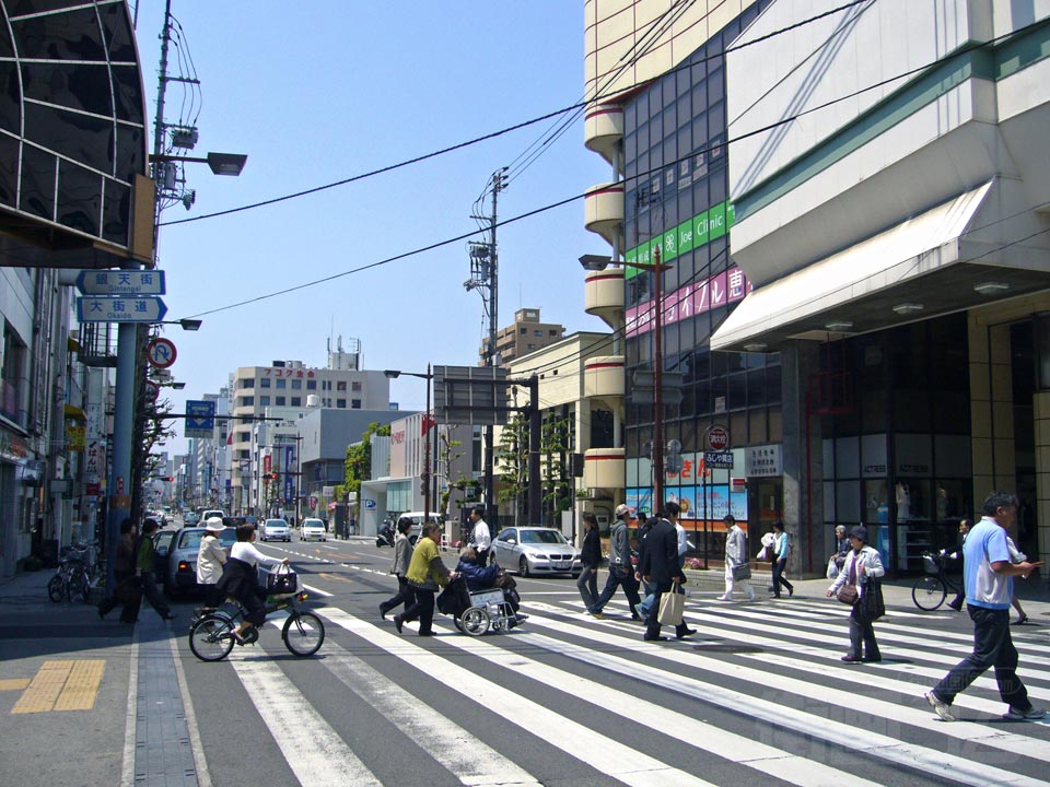 千舟町通り(旧国道33号線)