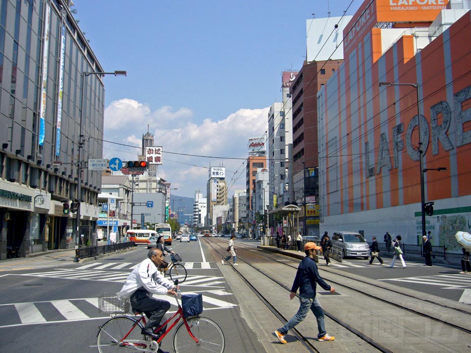 伊予鉄大街道電停前