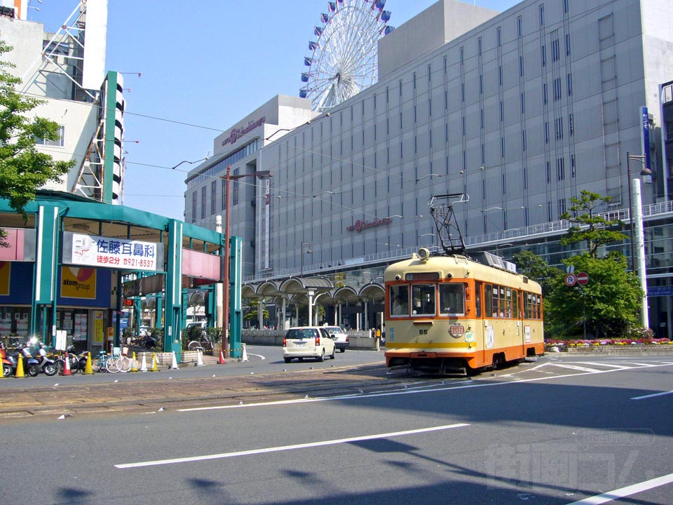 伊予鉄松山市駅北口前