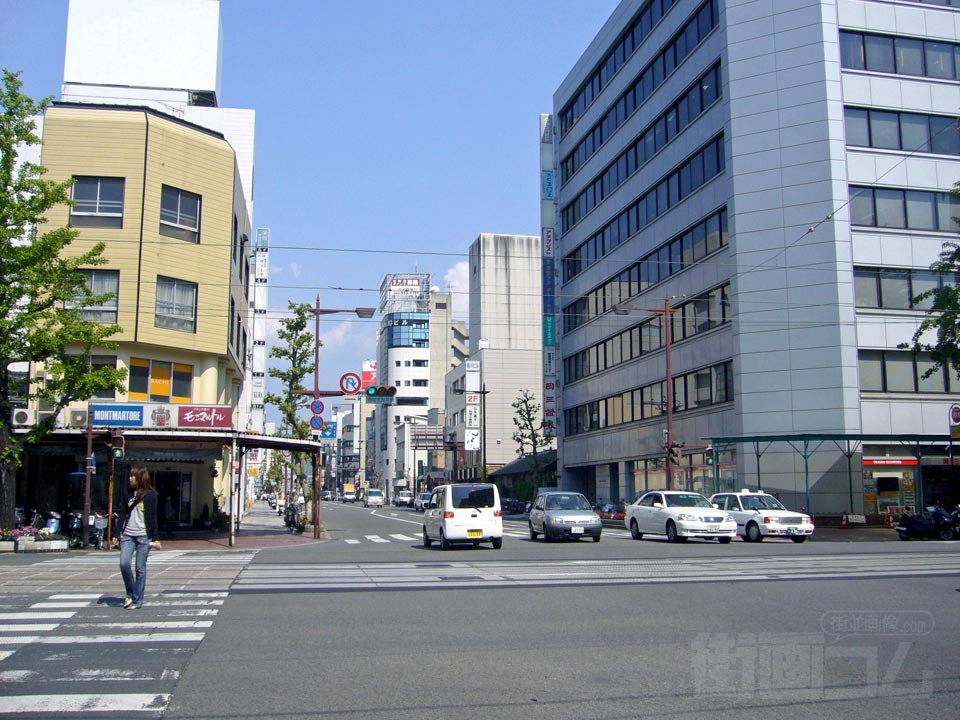 千舟町通り(旧国道33号線)