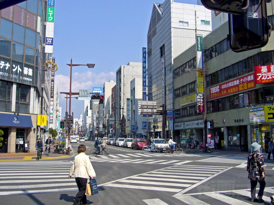 千舟町5丁目交差点