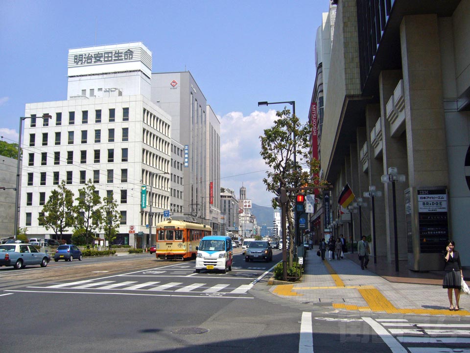 一番町通り(国道11号線)