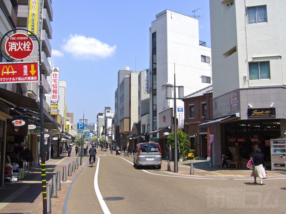 ロープウェー街