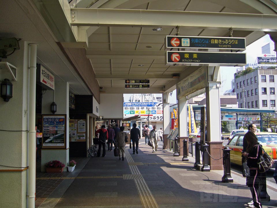 JR松山駅前写真画像