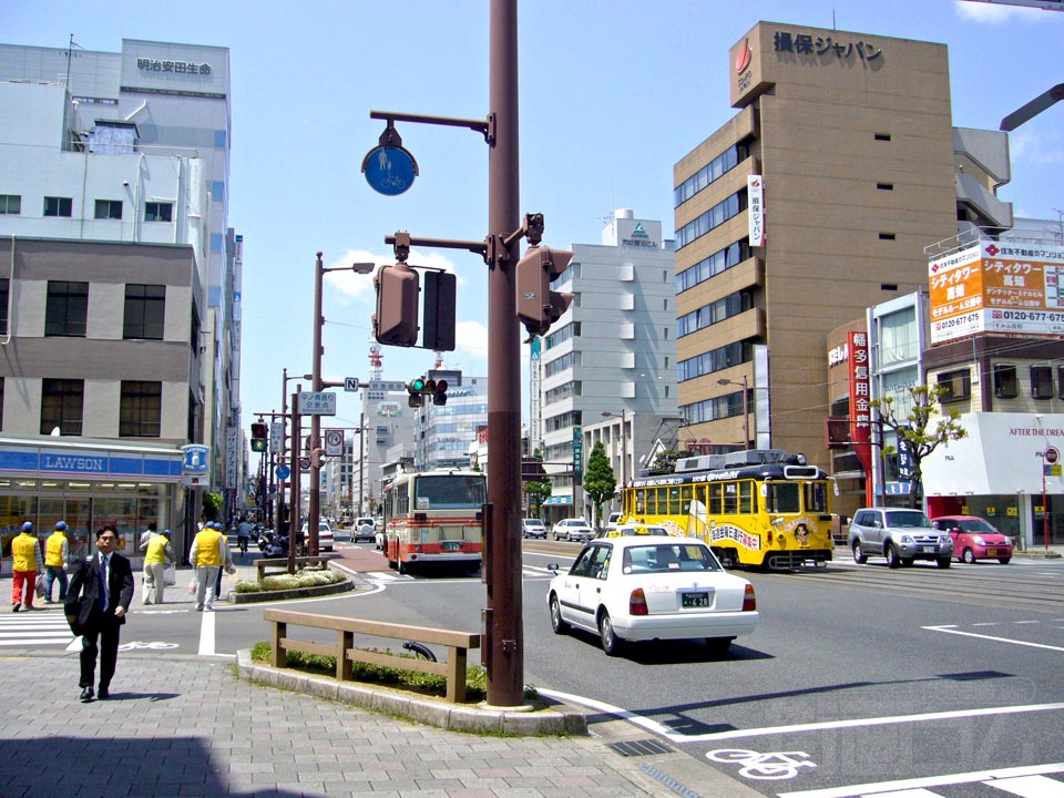 中ノ橋通り交差点