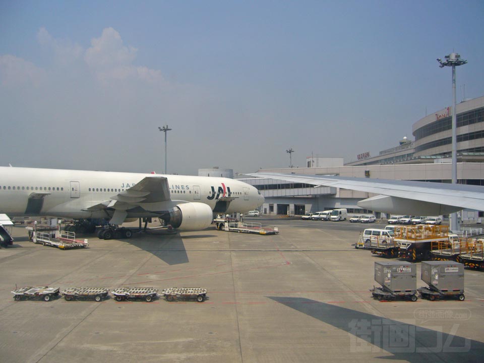 福岡空港