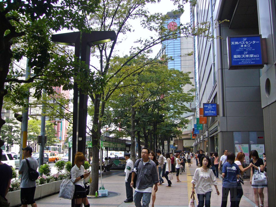 西鉄福岡(天神)駅北口