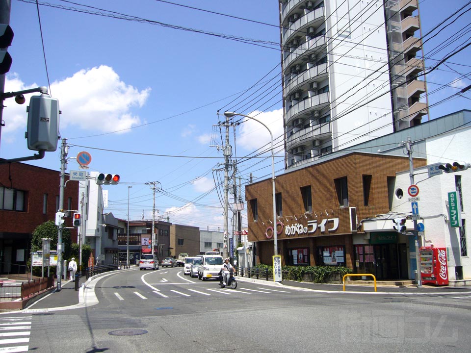 栄町交差点