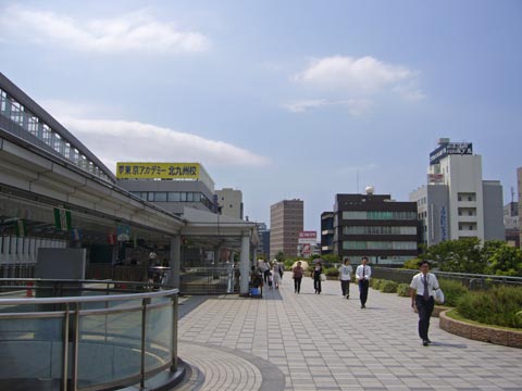 JR小倉駅北口前写真画像
