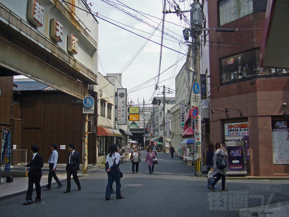 新天街・栄町通り