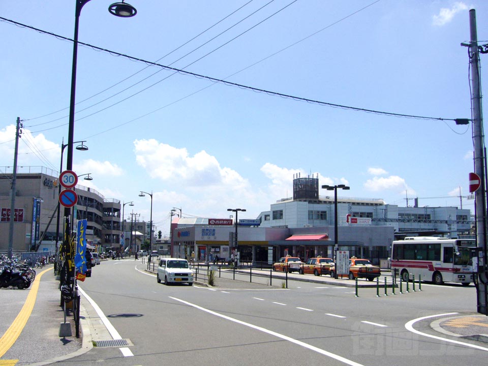 西鉄二日市駅東口写真画像