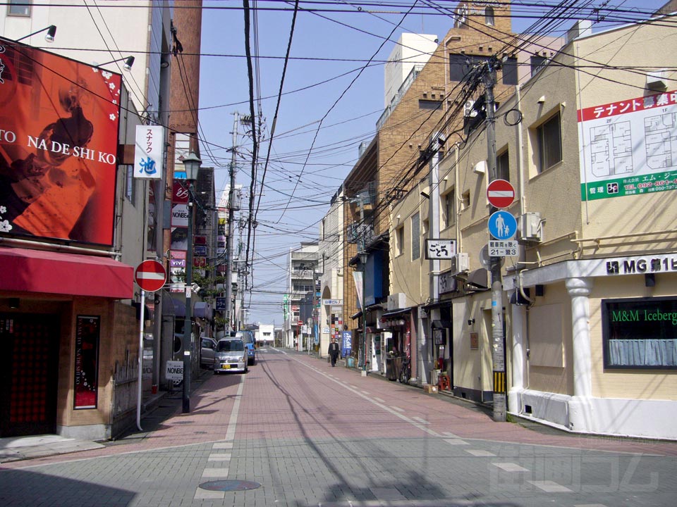 文化街さくら通り