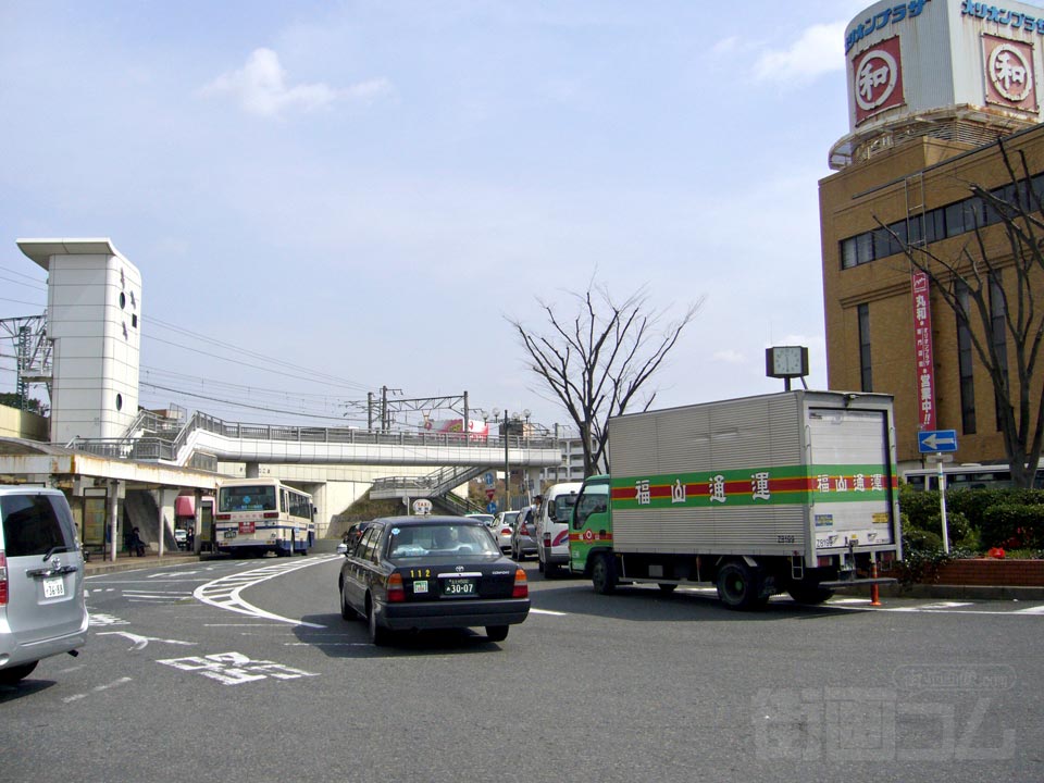 JR折尾駅東口前写真画像