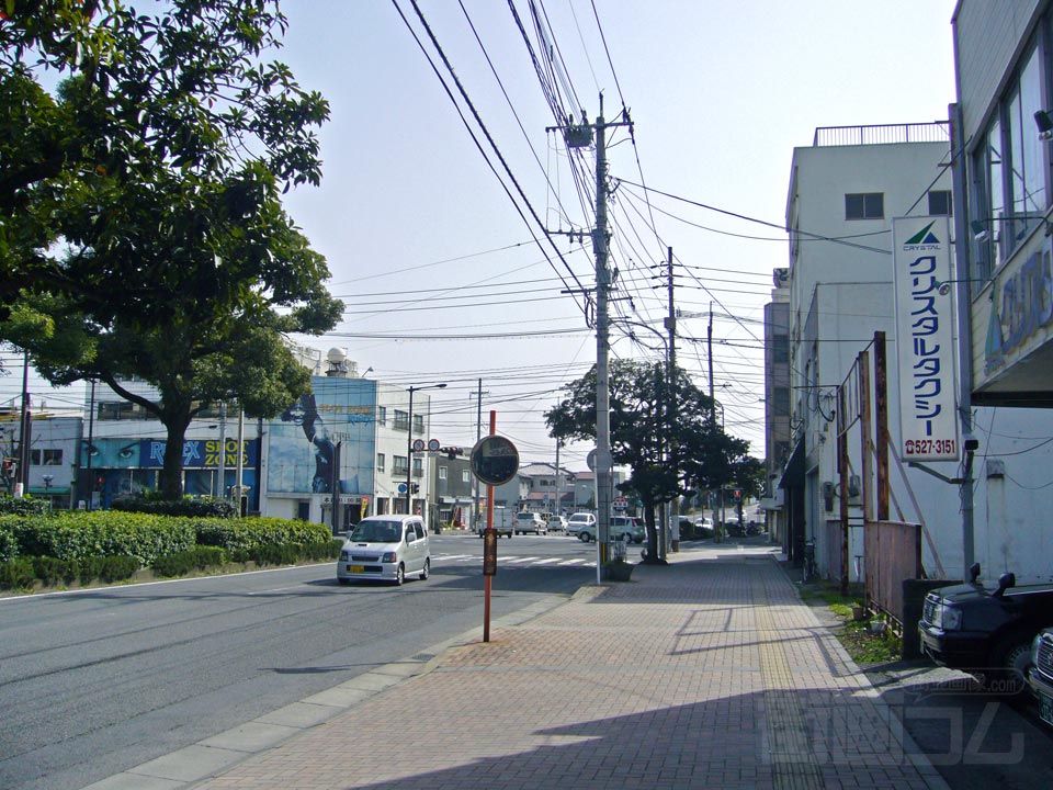 鶴崎駅入口交差点