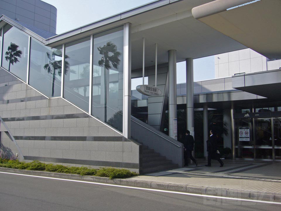 JR宮崎空港駅前写真画像