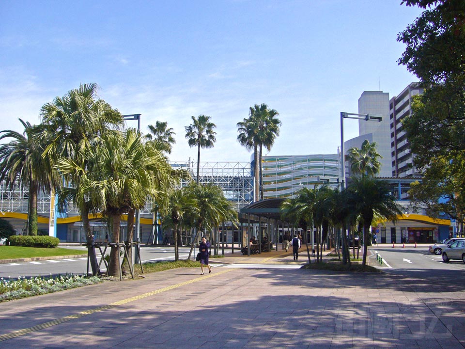 JR宮崎駅西口前