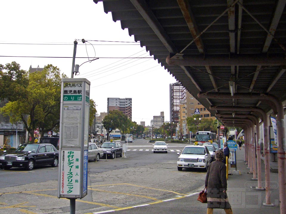 JR鹿児島駅前