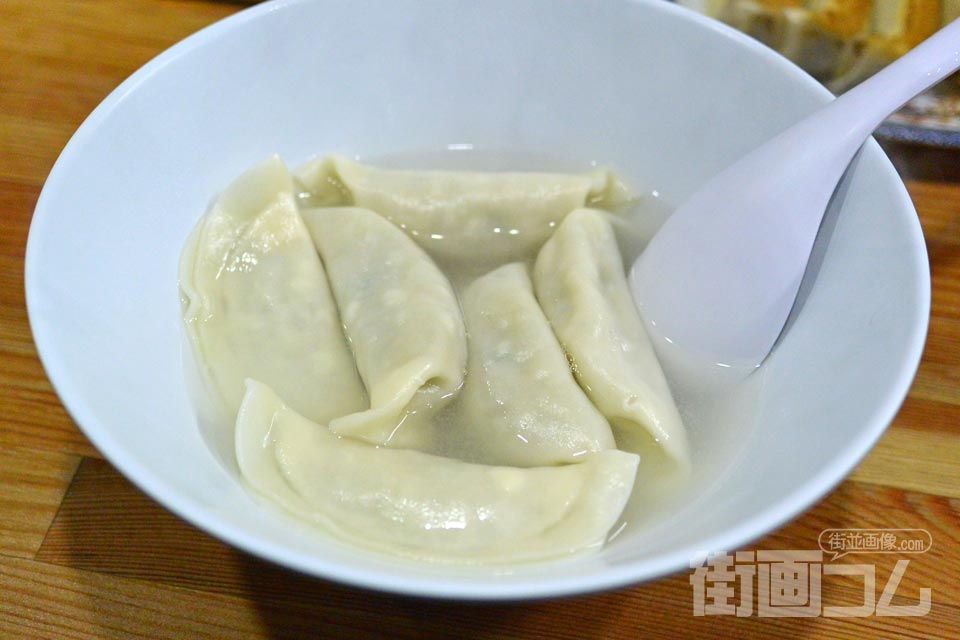 正嗣(まさし)宮島本店の水餃子(店内)