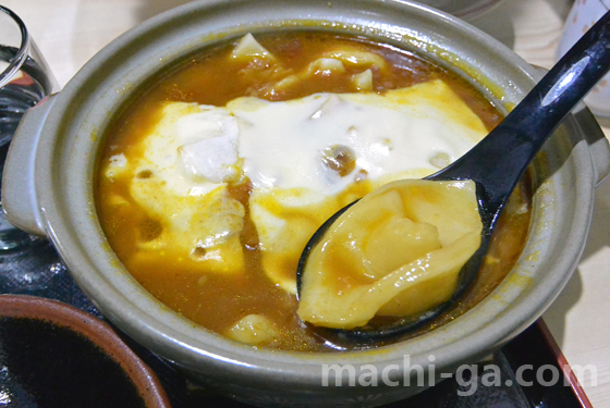 野村屋本店の「カレー煮込耳うどん」