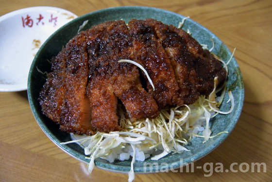 まこと食堂の「ソースカツ丼」