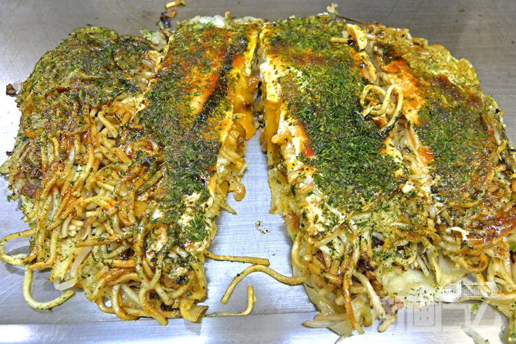 広島で1,2を争うお好み焼き超人気店の本店「薬研堀 八昌」