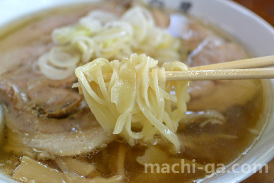 「日向屋(ひなたや)」チャーシューメンの麺