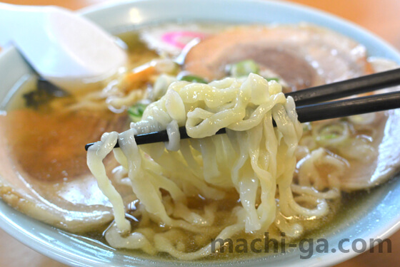 「大金(おおがね)」ラーメンの麺