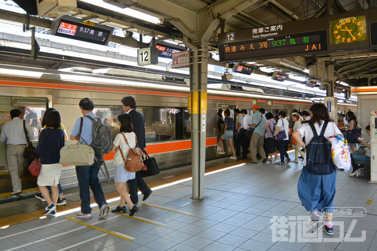 快速みえは混雑する?