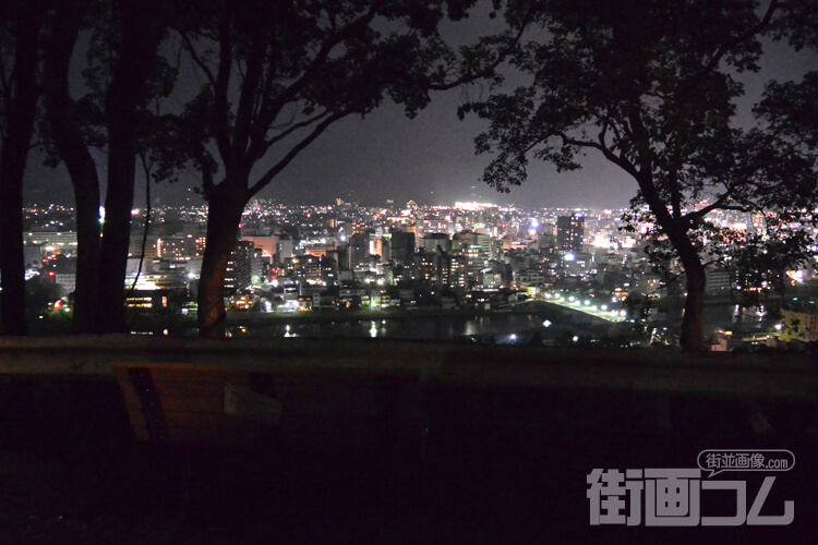 筆山公園駐車場から高知市街