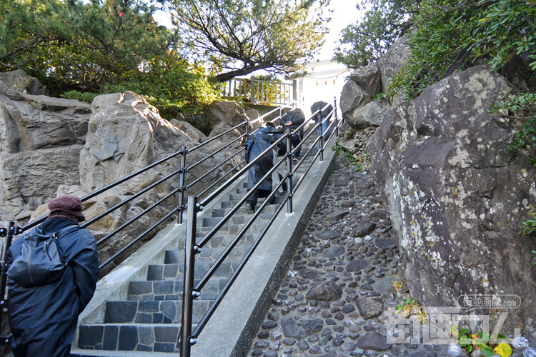 海津見神社階段