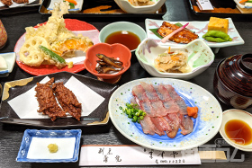 吉川名物なまず料理デビュー!一番気軽な御三家「割烹ますや」