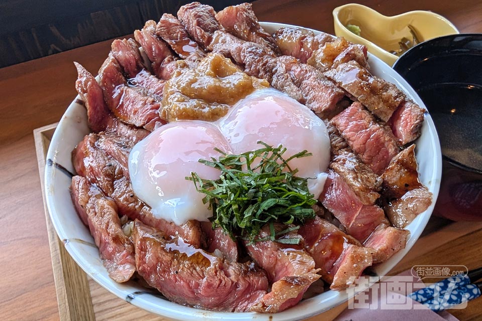 あか牛レストランmou「贅沢あか牛丼(大)」