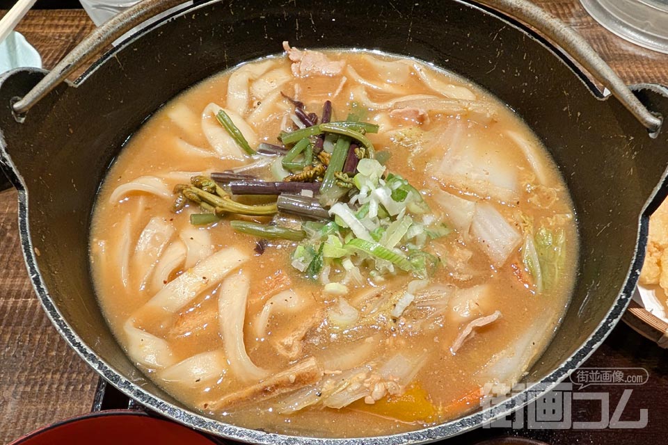 完熟屋本店「豚肉ほうとう天ぷらセット」