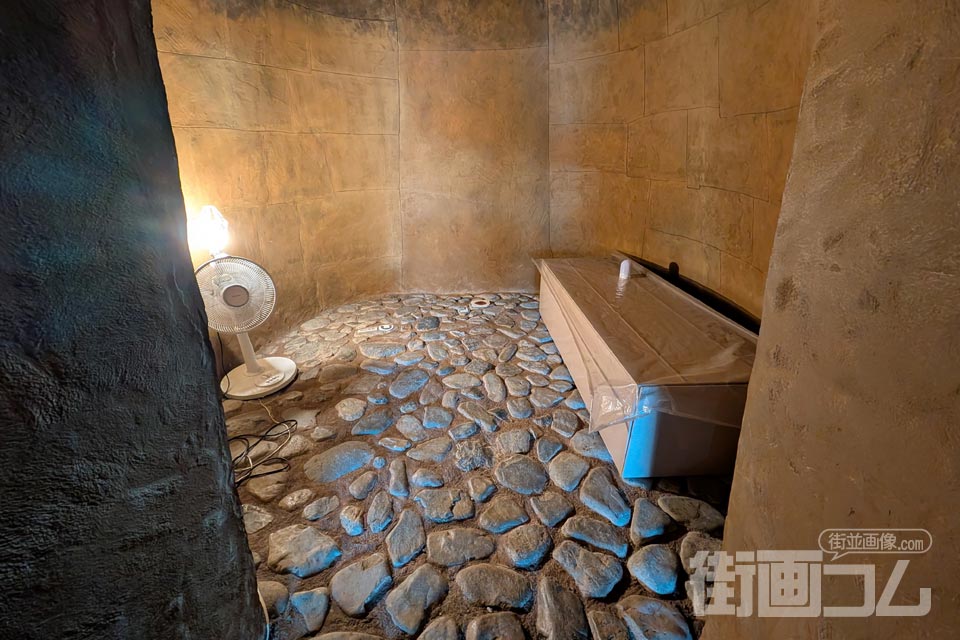 石室復元展示室