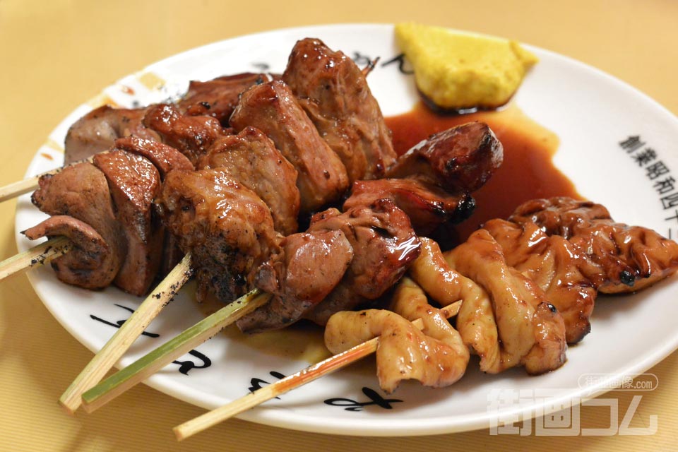 まこちゃん本店「やきとん盛合せ:5本(タレ)」