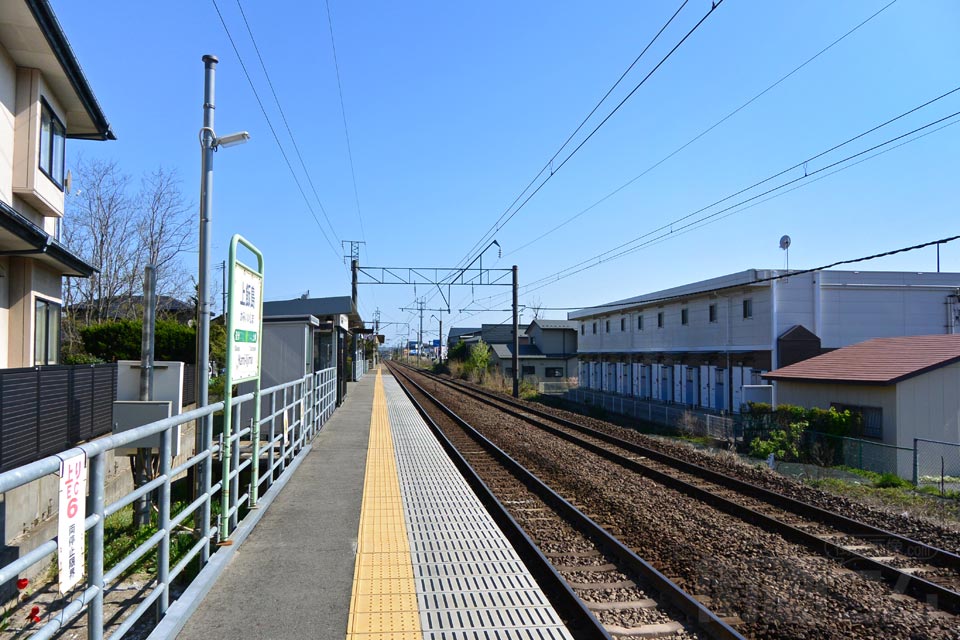 JR上飯島駅ホーム(JR奥羽本線)