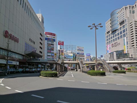 八王子駅北口バスターミナル写真画像