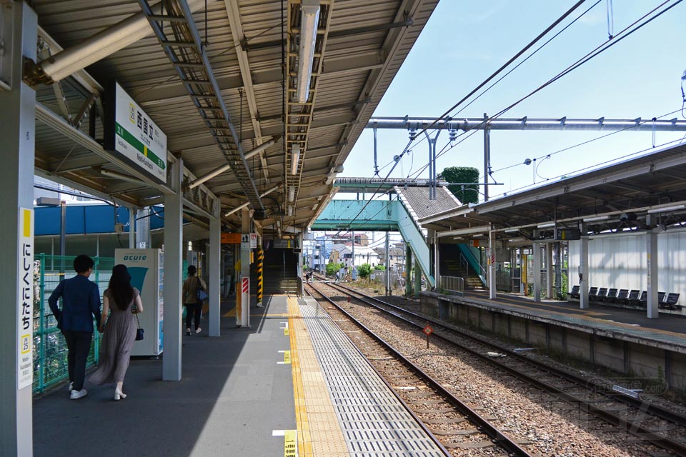 JR西国立駅ホーム(JR南武線)