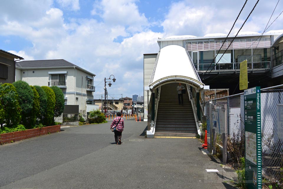 JR鹿島田駅西口