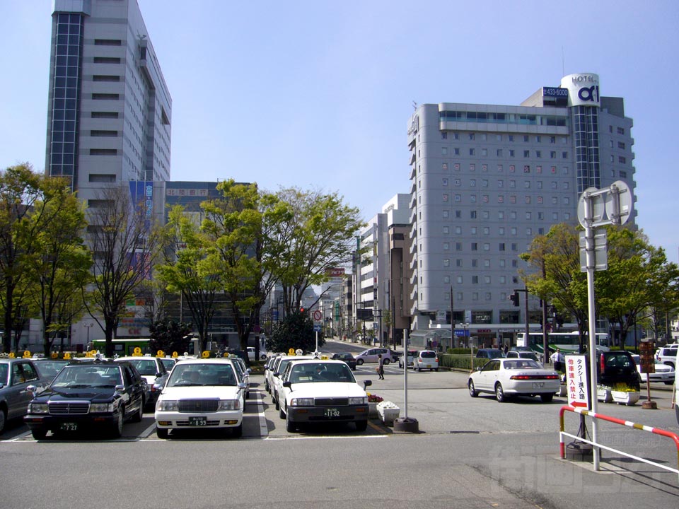 JR富山駅正面口前