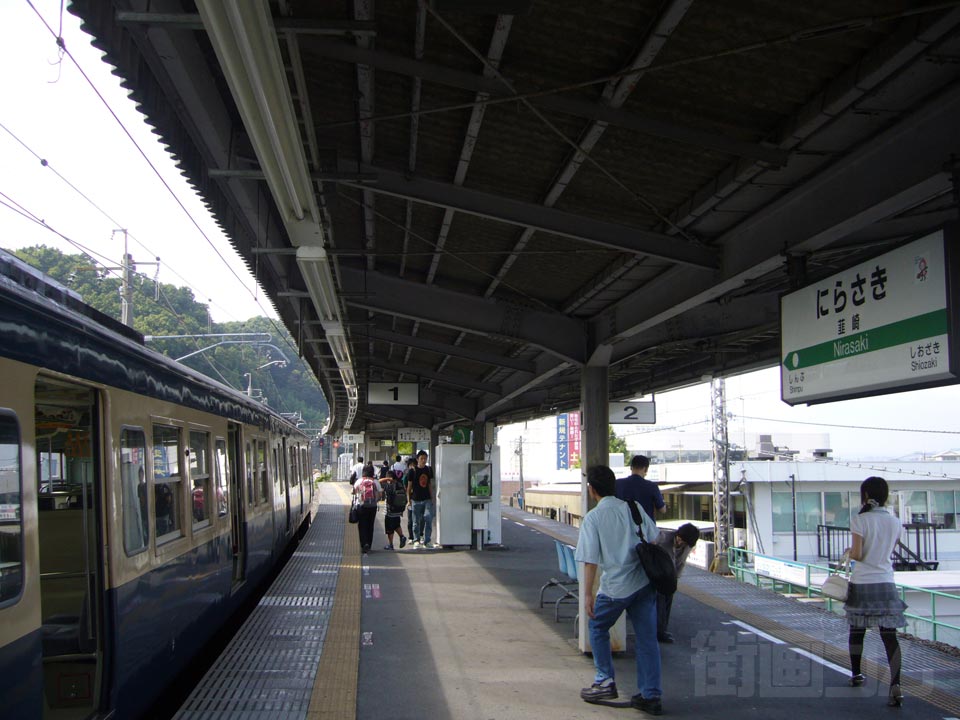 JR韮崎駅ホーム（JR中央本線）