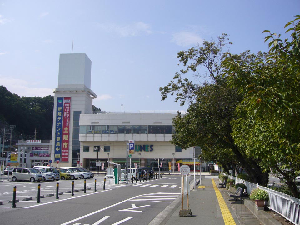 JR韮崎駅前