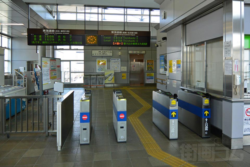 JR舞阪駅改札口