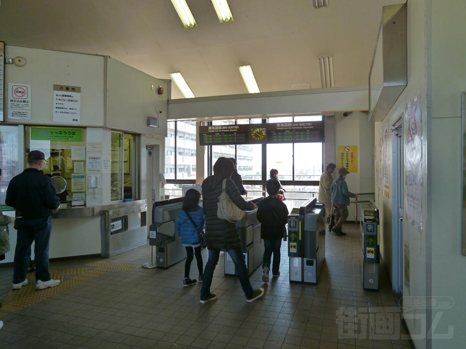 JR豊田町駅改札口