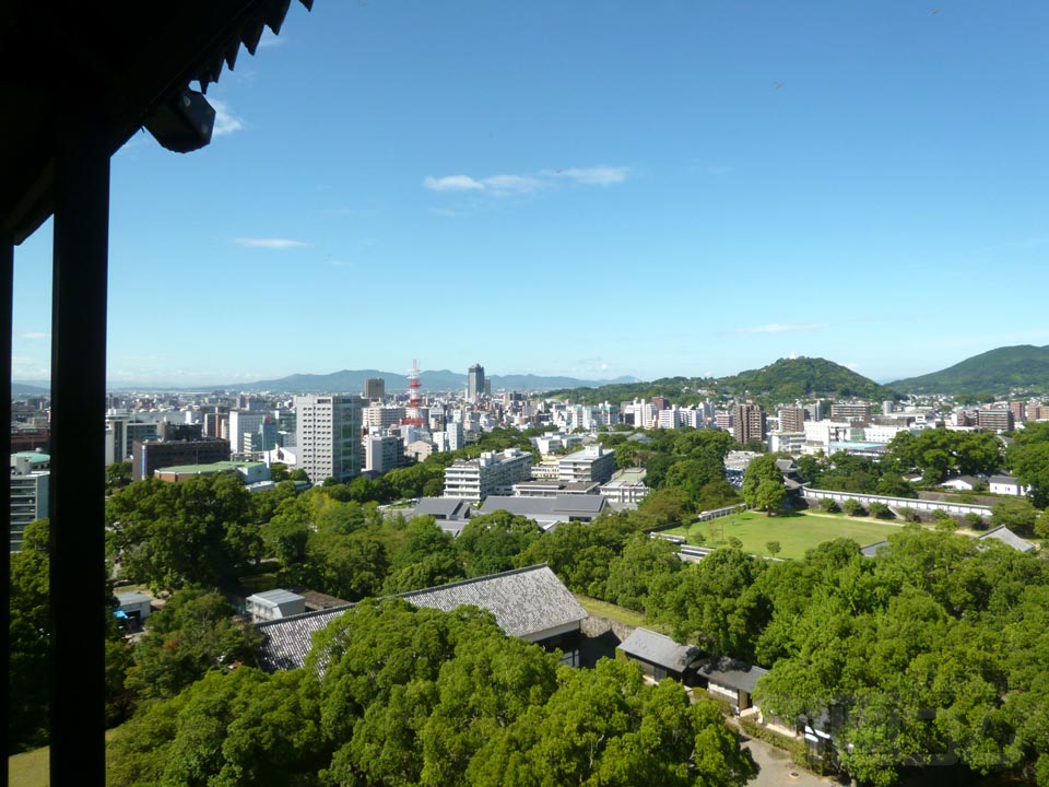 熊本城天守閣から熊本駅方面写真画像