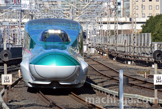 新幹線E5系はやぶさ