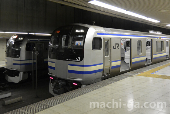 横須賀線・総武線快速グリーン車は何両目?どんな車両?